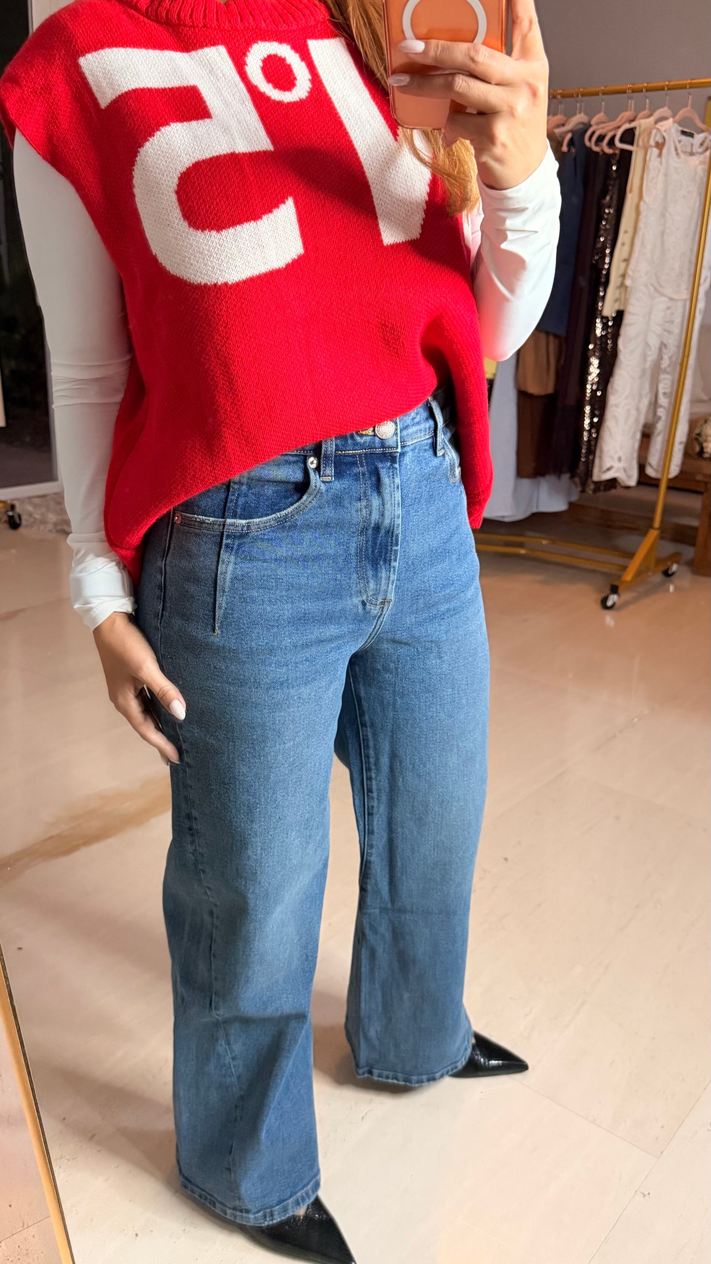 Signature Jeans